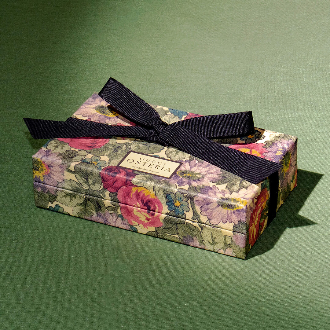 Gucci, Other, Gucci Gift Box With Tissue Paper